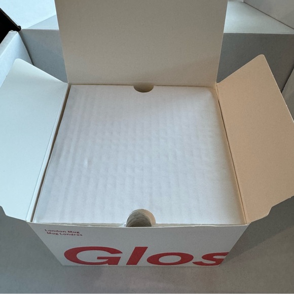 Glossier London Mug NWT - Picture 5 of 6